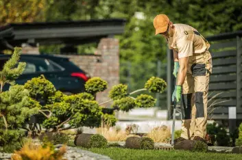 Landscaping & Turf Maintenance